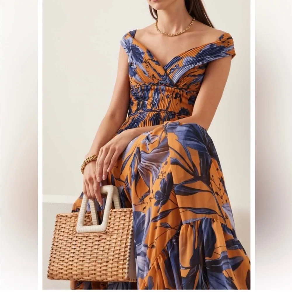 NWT Andres Otalira Chiffon Pleaded Maxi Dress! - Picture 2 of 4